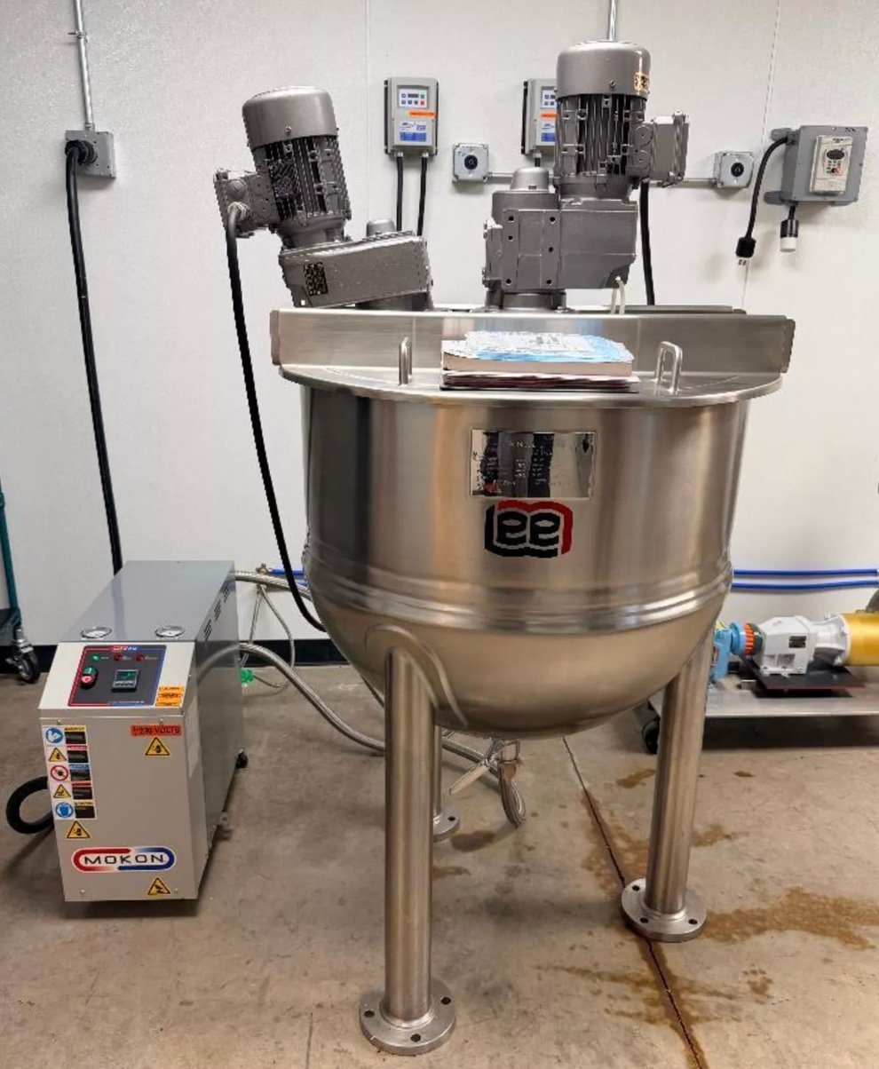 Mixing vessel with temperature control unit